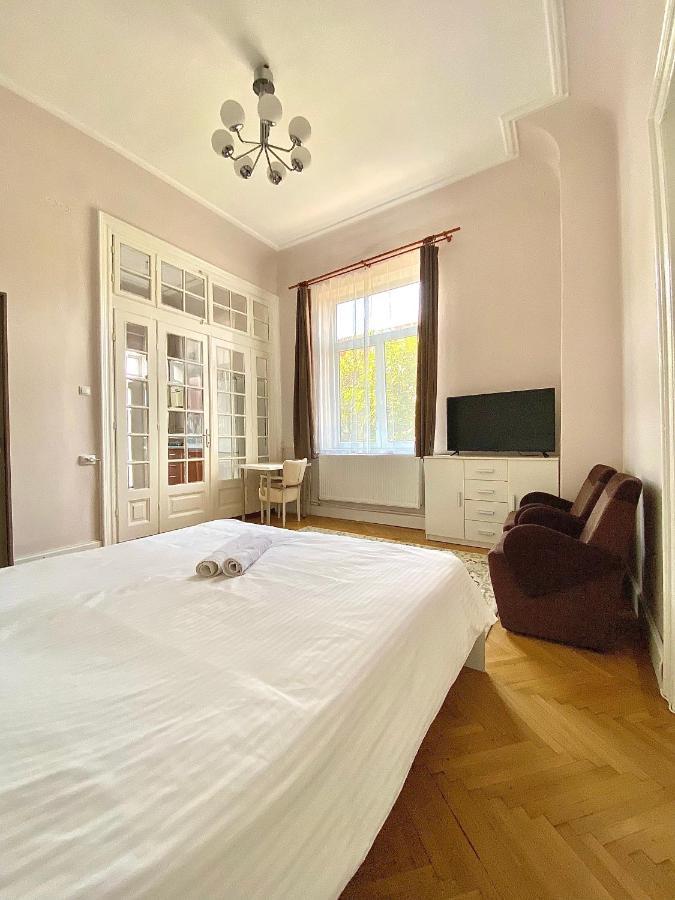 Km 0 Studio Bucureşti Exterior foto